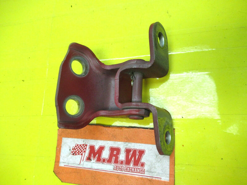 DOOR HINGE UPPER TOP RIGHT PASSENGER SIDE R for 00 01 02 03 04 05 MR2 SPYDER RED