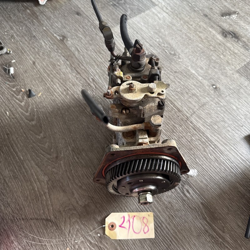 Isuzu Zexel Fuel Pump Isuzu Engine - P/N: 104146-1496, 897113 7996