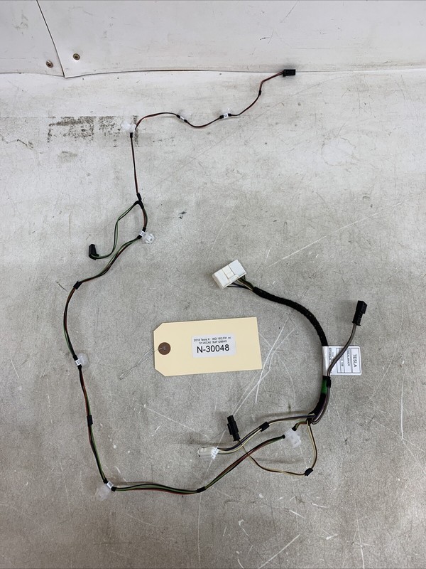 15-20 TESLA MODEL X Front RH Passenger Door Trim Harness 1036928-02-F 30048 B35