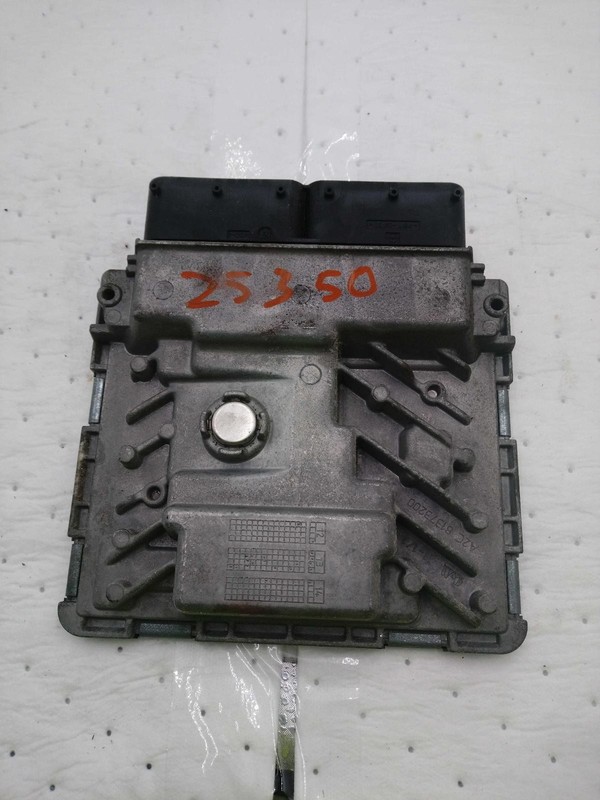 2015 Audi A3 Engine Control Module ECM 2.0L OEM 06K907425B 100K Miles