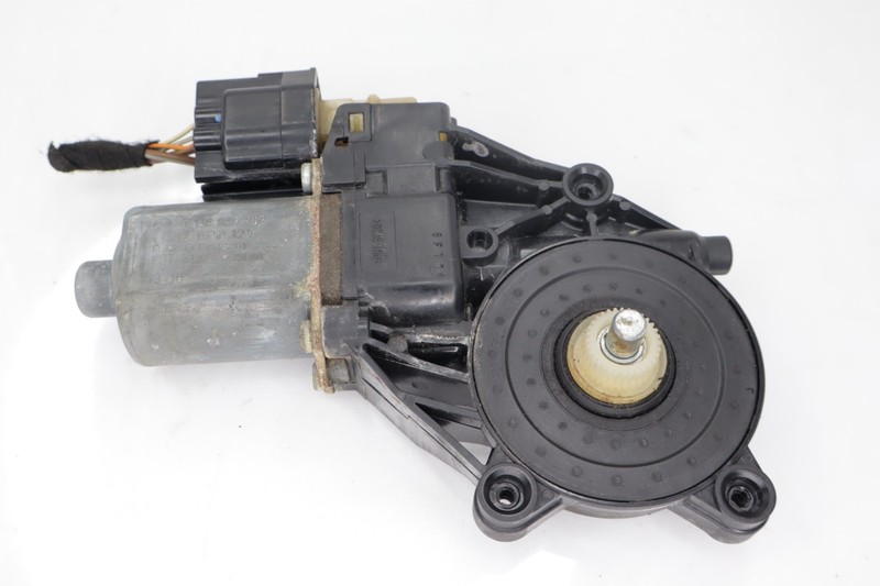 14-22 Maserati Ghibli Quattroporte Front or Rear Left Window Regulator Motor OEM