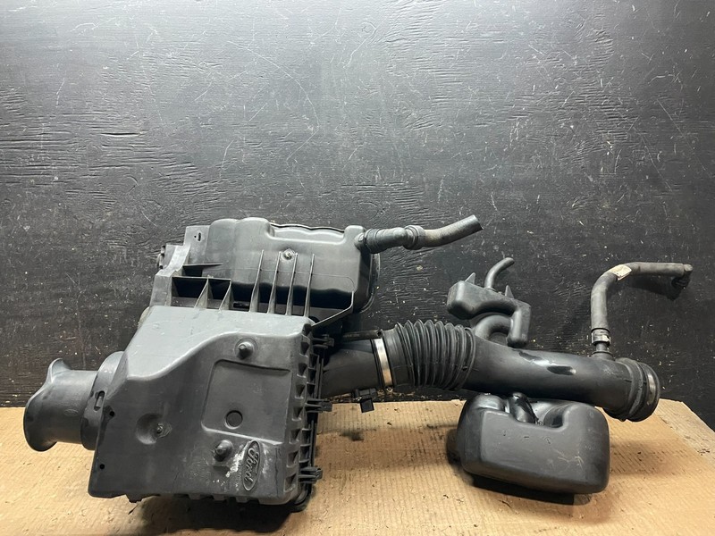 2009 to 2014 Ford F150 3.7L Air Box Cleaner Y6619 PS