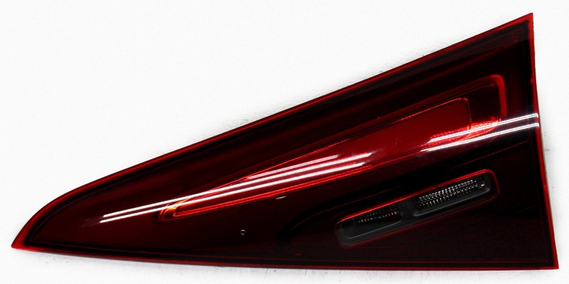 OEM Right Passenger Side LED Tail Lamp For Mercedes-Benz GLE-Class 167-906-70-10