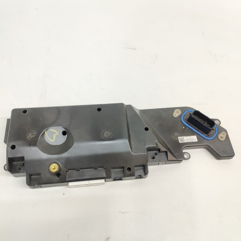 Tesla Model 3XYS HV Battery Pack High Voltage Controller 1106394-13-N 837 B23