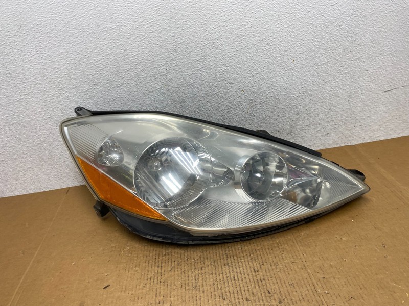 2006 to 2010 Toyota Sienna Right Passenger Rh Side Headlight Halogen AE0381 DW