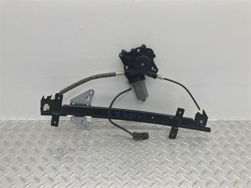 01 02 03 DODGE DURANGO REAR RIGHT PASSENGER DOOR WINDOW REGULATOR OEM 135-01943R