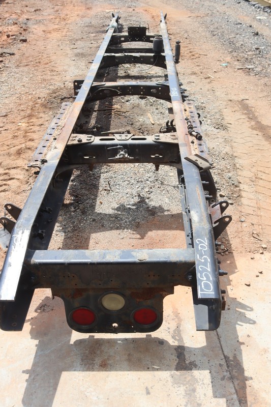 2013 FREIGHTLINER CASCADIA 125 SUSPENSION FRAME CHASSIS CUT OF 27" FT OEM