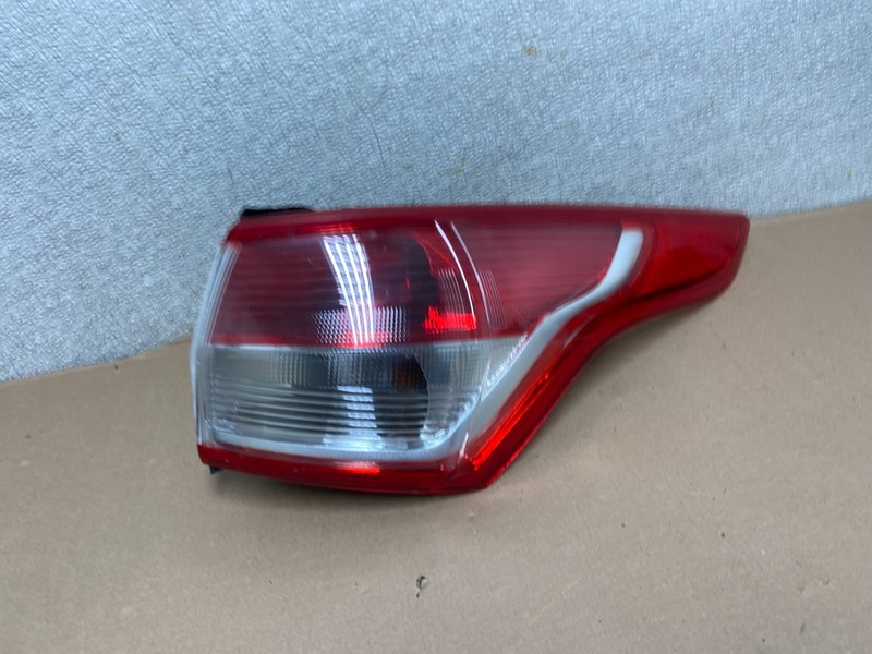 2013 to 2016 Ford Escape Right Passenger RH Side Tail Light Oem AA9835 LK