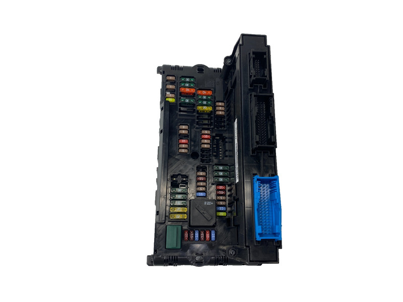 11-14 BMW X3 F25 POWER DISTRIBUTION FUSE RELAY BOX OEM A0.63