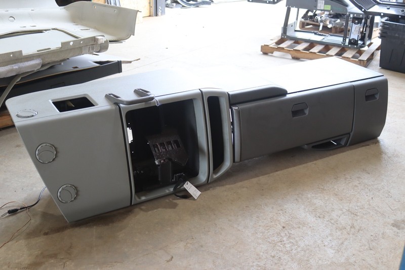 2019-2023 VOLVO VNL 760 RIGHT SIDE UPPER LOWER SLEEPER CABINET STORAGE BOX OEM