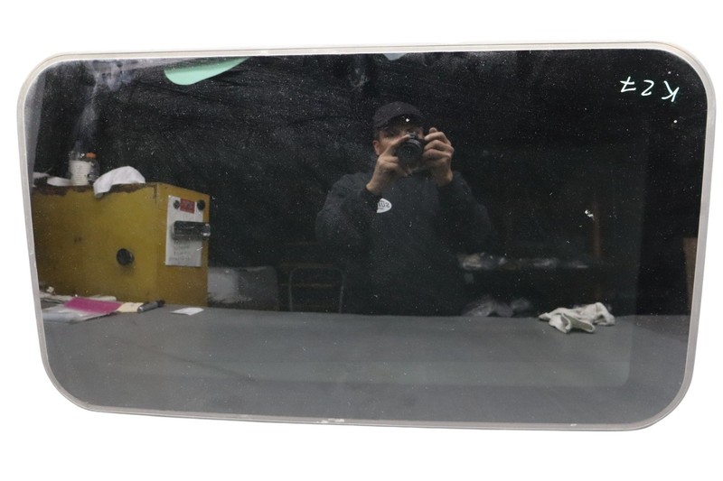 11-18 Porsche Cayenne 958 Top Upper Sun Roof Sunroof Glass 95856407100 OEM