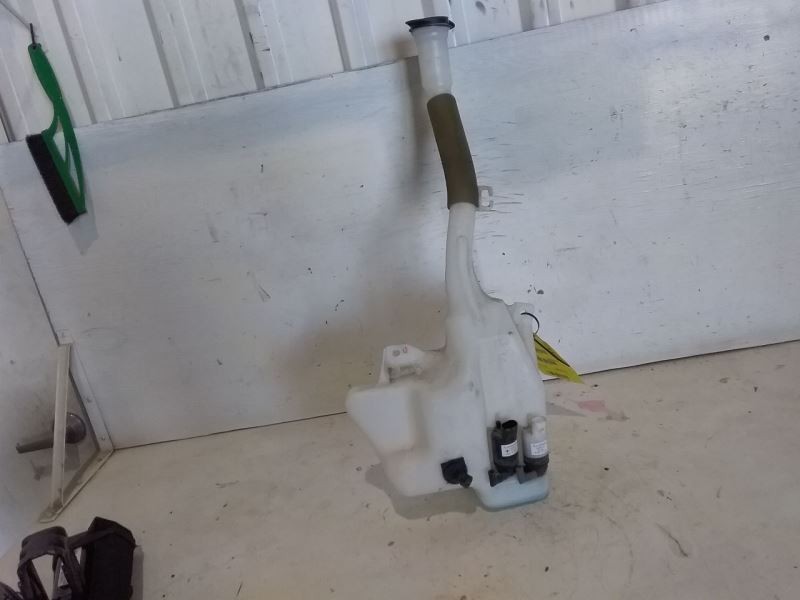 Wash Reservoir VIN J 11th Digit Limited Fits 10-17 ACADIA 3237687