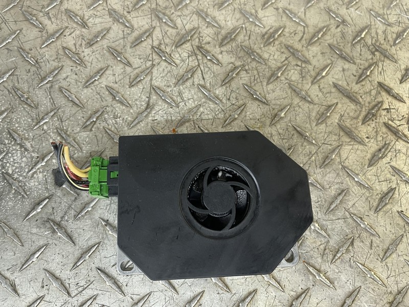 Audio Amplifier Mercedes-Benz CLS 2014 A2118705189