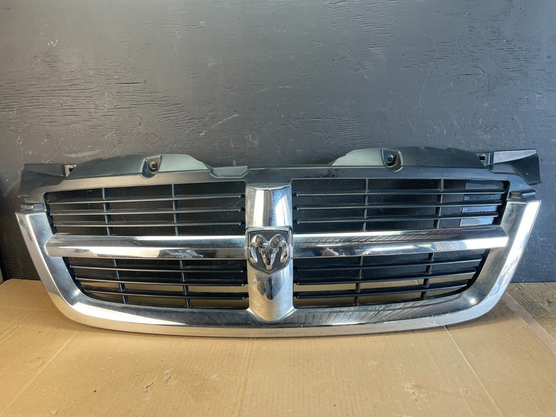 2007 2008 2009 Dodge Sprinter Front Upper Grill Grille AC2208 DG