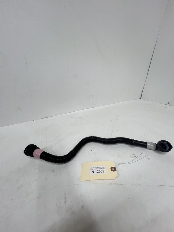 2017-2023 Tesla M3 Radiator Outlet Tube Hose Pipe Used 1501325-00 N-12039 B87