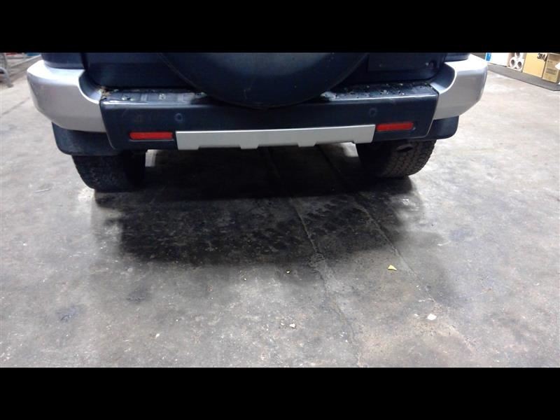 Rear Bumper Silver Metallic Ends With Park Assist Fits 11-14 FJ CRUISER 958946