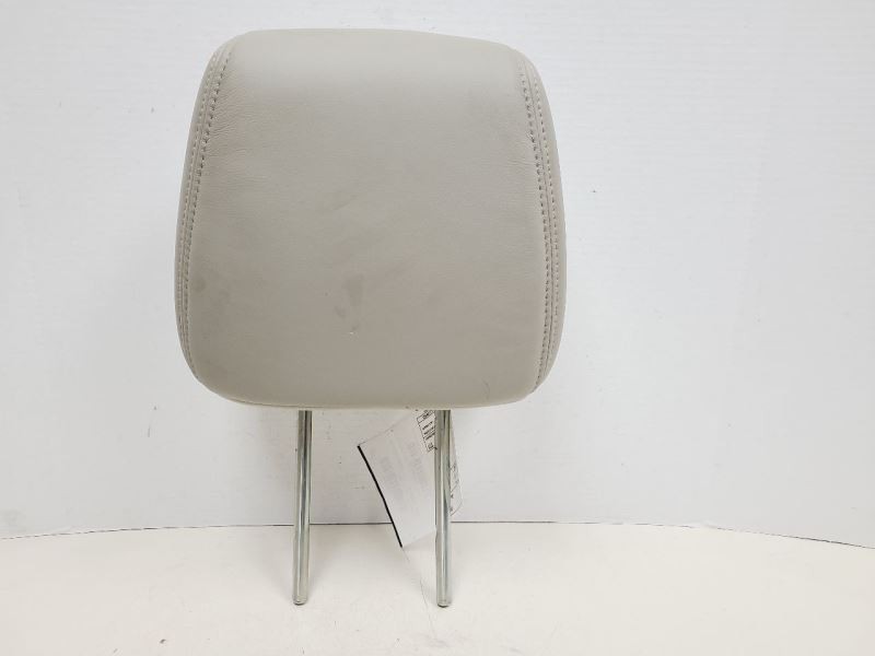 NAVIGATOR 2015 Tan Front Headrest 564739