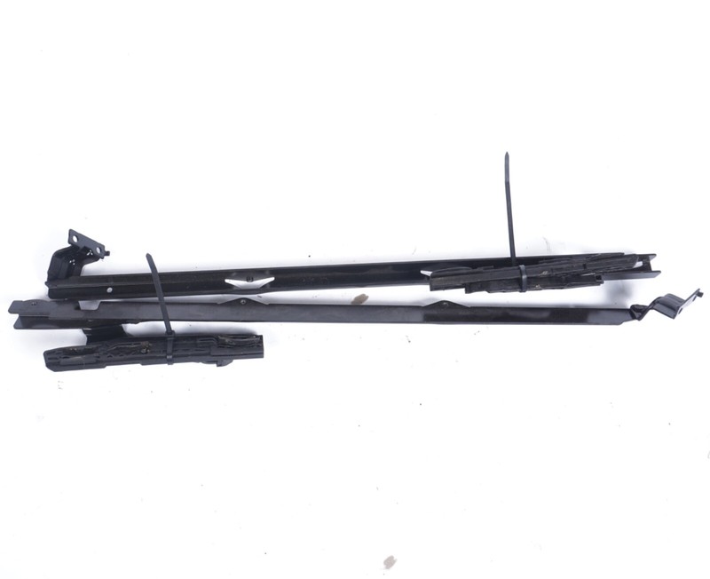 2011-2018 AUDI A8L D4 SUNROOF PANARAMIC GLASS BRAKET RAIL