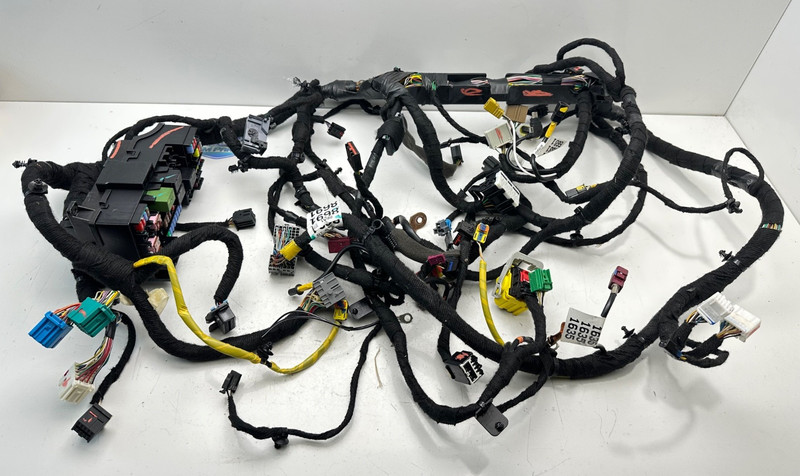 2013 Buick Encore 1.4L Dash Wire Wiring Harness OEM 95298691