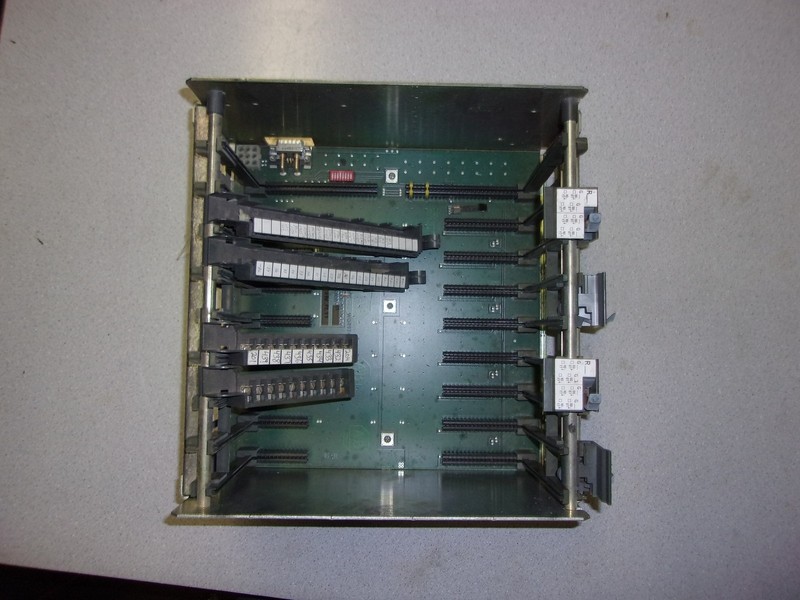 Allen Bradley Logic Controller 907090 WG8924 880188 *FREE SHIPPING*