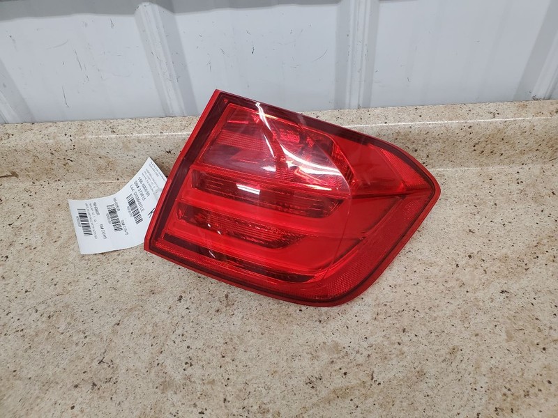 Passenger Tail Light Quarter Panel Mounted Fits 12-15 BMW 320i 301551