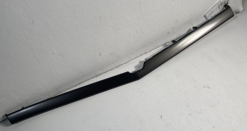 2023-2025 KIA SPORTAGE FRONT CENTER LOWER DASHBOARD TRIM PANEL MOLDING # 106694