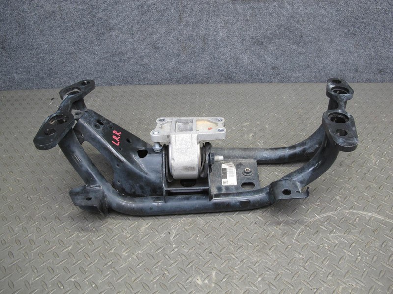 2014-2016 LAND RANGE ROVER L405 TRANSMISSION CROSSMEMBER SUBFRAME MOUNT CRADLE