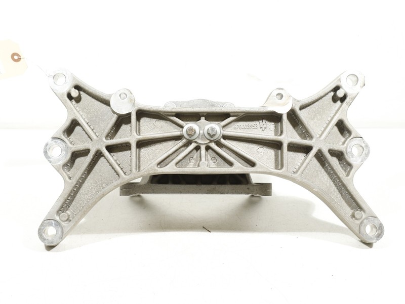 2014 - 2020 MASERATI Ghibli RWD Transmission Mount Support Bracket OEM 670003953