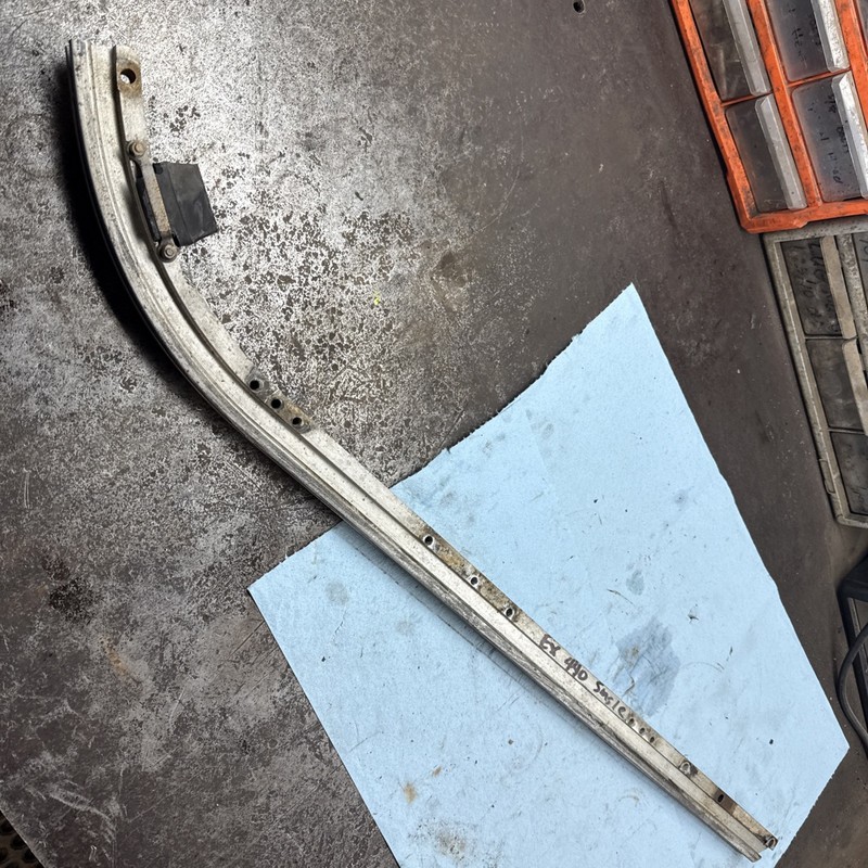 1980 YAMAHA Exciter EX440 Vintage Snowmobile Rear Suspension Slide Rail