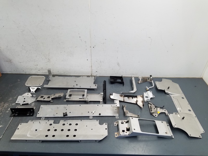 2011 Audi R8 Spyder V10 Assorted Metal Brackets#0472 J7