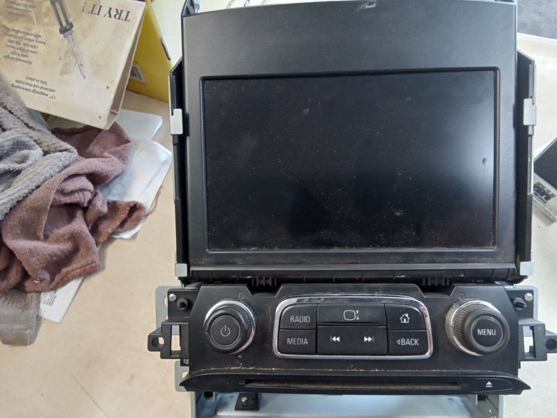 Audio Equipment Radio Control Panel 8.0" Screen Fits 14-17 IMPALA 580037