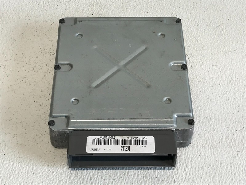 99-00 Lincoln Navigator Engine Control Module Computer ECM ECU YL1F-12A650-AE