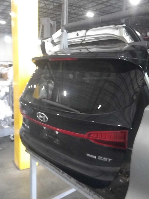 Used Deck Lid fits: 2023 Hyundai Santa fe US built manual liftgate incandescent