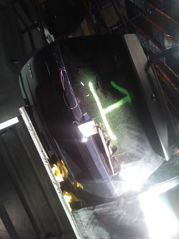 Used Deck Lid fits: 2010 Ford Edge privacy tint glass manual lift w/Sirius anten