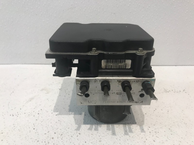 07-10 Kia SEDONA Anti-Lock Brake Part Actuator And Pump Assembly 0265950614