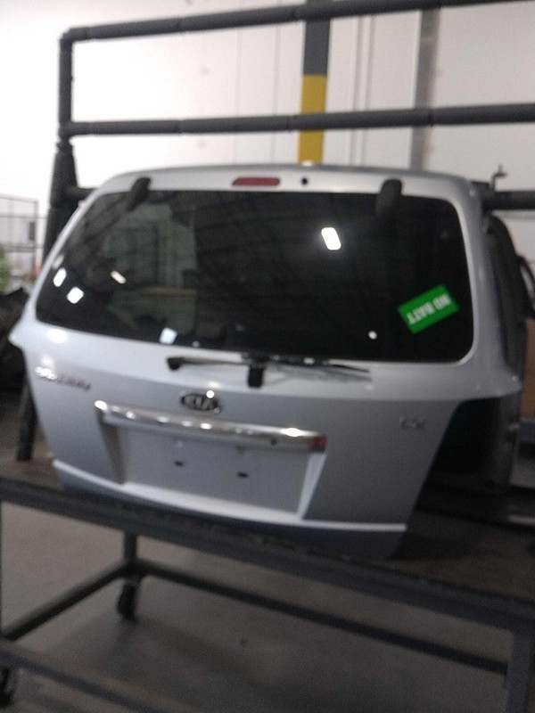 Used Deck Lid fits: 2008 Kia Sorento w/o spoiler Grade A