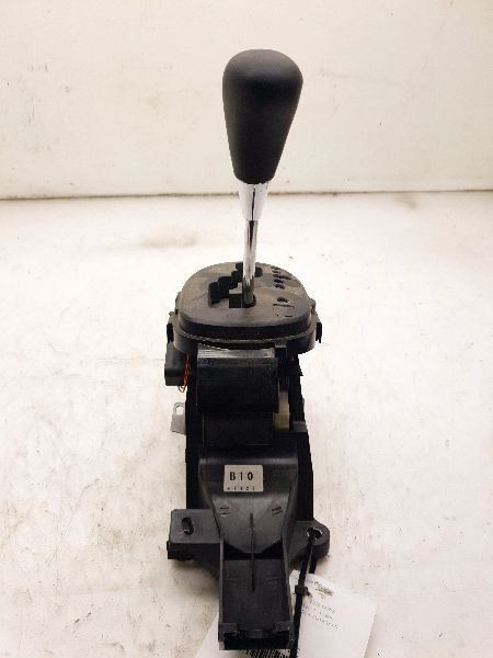 2009 TOYOTA YARIS FWD AUTOMATIC TRANSMISSION SHIFTER ASSEMBLY