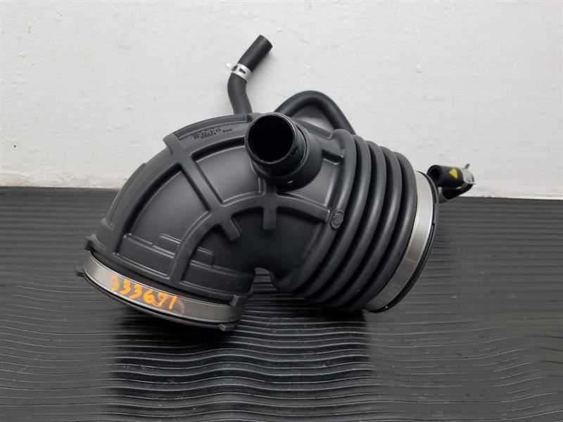 19-23 Hyundai Genesis G70 2.0L Air Cleaner Intake Hose Tube Boot OEM 28140-G9100