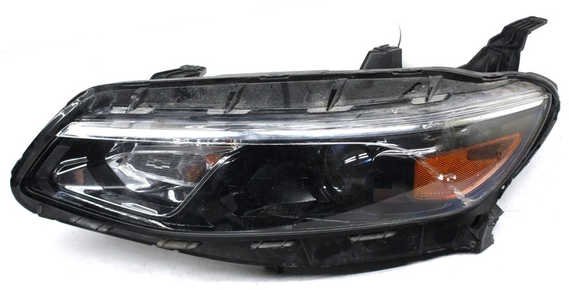 OEM Left Driver Side Halogen Headlamp For Chevrolet Malibu 84324410