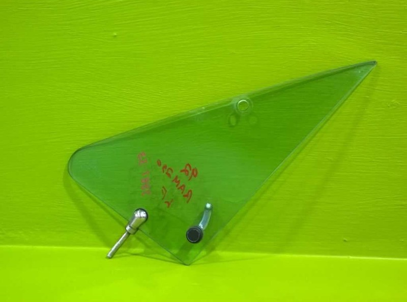 92 93 DODGE RAM 250 VAN DRIVER LEFT FRONT VENT GLASS OEM 3887-33