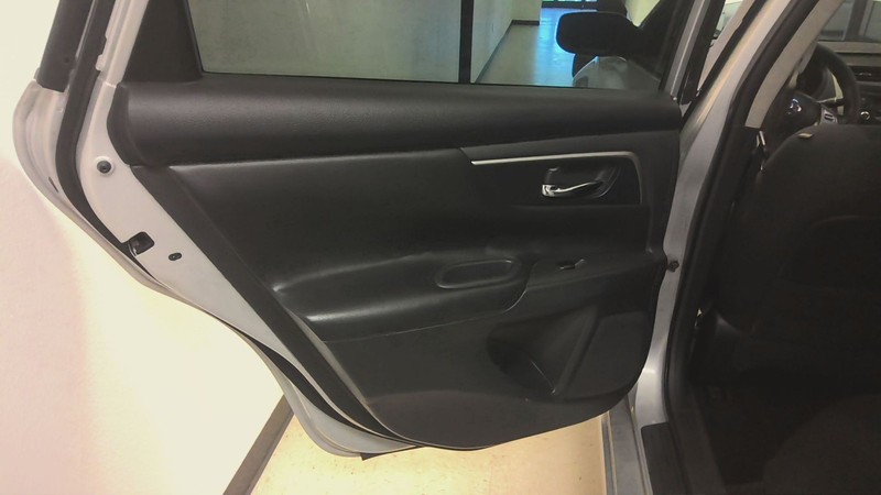 Rear Door Trim Panel NISSAN ALTIMA Left 15 14 13 16 17 18