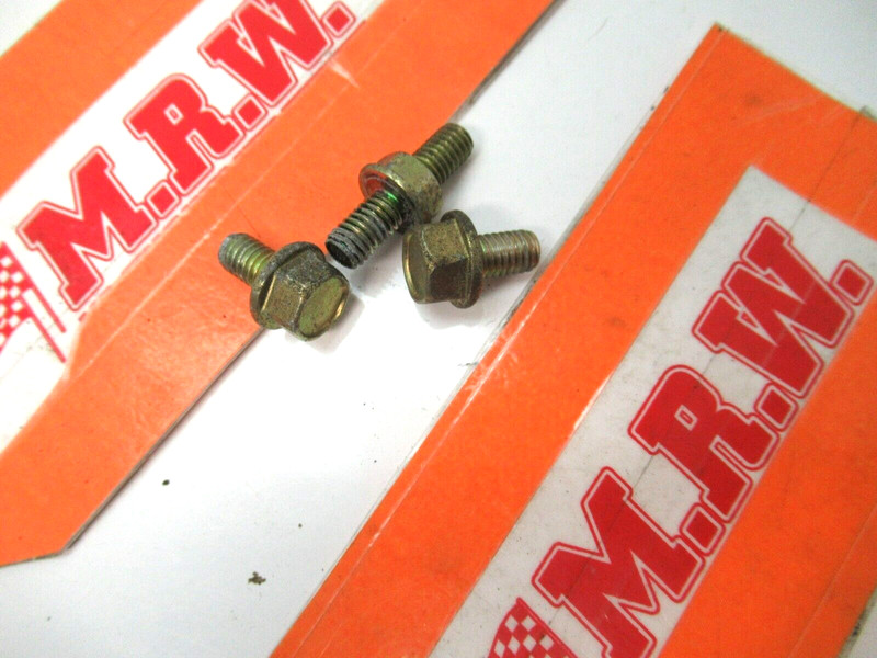 DOOR HANDLE OUTER KEY LOCK BOLTS BOLT TO DOOR LEFT 00 01 02 03 04 05 MR2 SPYDER