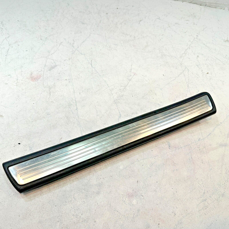 Rear Left Door Sill Trim Cover Panel Mercedes W222 S550 2014-2017 OEM