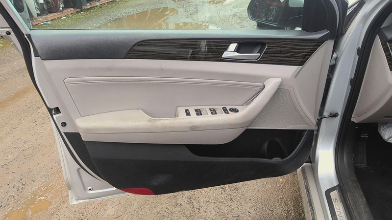 Front Door Trim Panel HYUNDAI SONATA Left 16 15 14 13 12 11