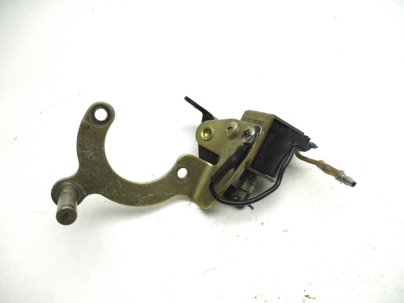 94301A1 94973A3 Mercury 18-25 HP Outboard Choke Plate Solenoid Lever Assembly