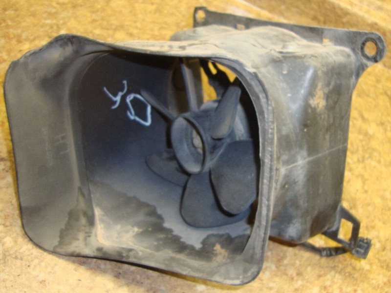 1991 Honda Goldwing GL1500 GL 1500 Left Engine Cooling Fan Coolant Radiator 91
