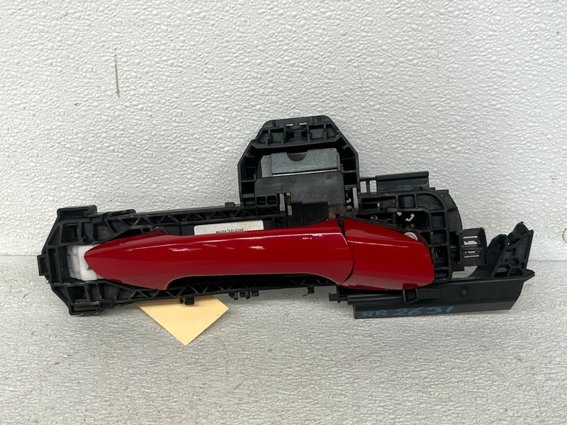 ⭐2014-2019 MERCEDES CLA250 REAR RIGHT PASS EXTERIOR DOOR HANDLE RED OEM LOT2631