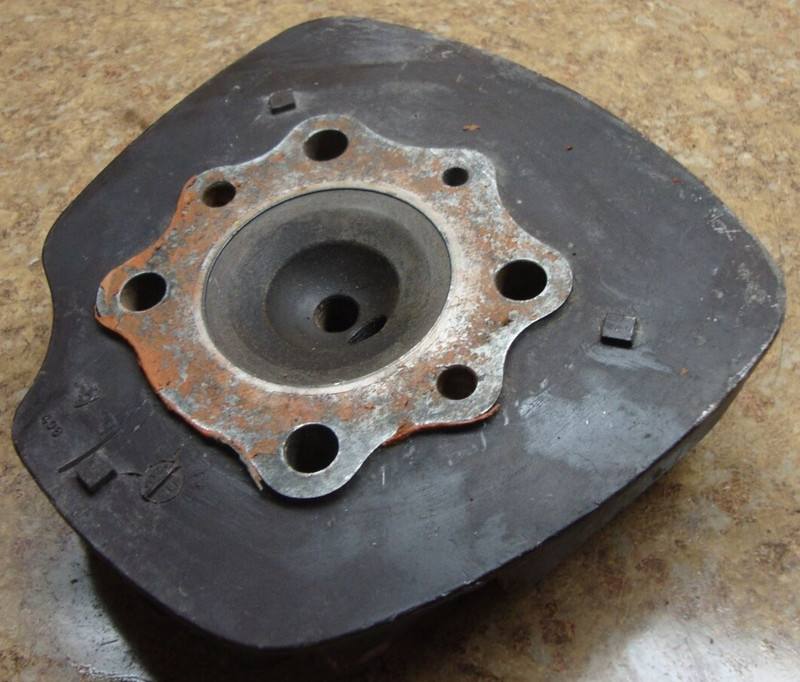 Honda MT250E MT250 MT 250 E Engine Cylinder Head Valve Cover Panel Elsinore J1