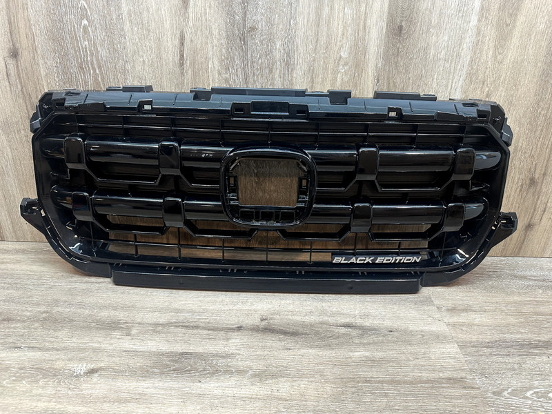 2017-20 Honda Ridgeline Front Upper Grille ASSY OEM PART# 71120-T6Z-B300