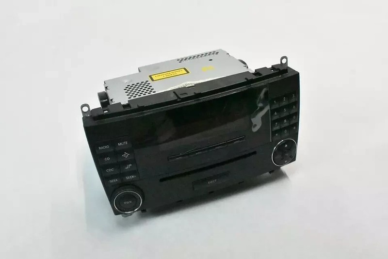 05-09 Mercedes W209 CLK350 CLK320 Command Head Unit Radio Navigation CD OEM